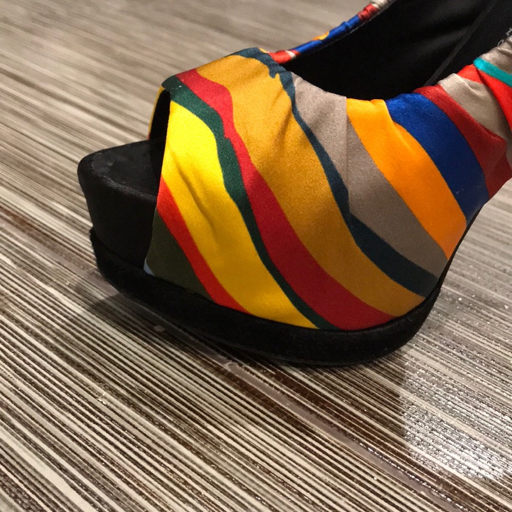 Platform shoes - Picture 4 of 6